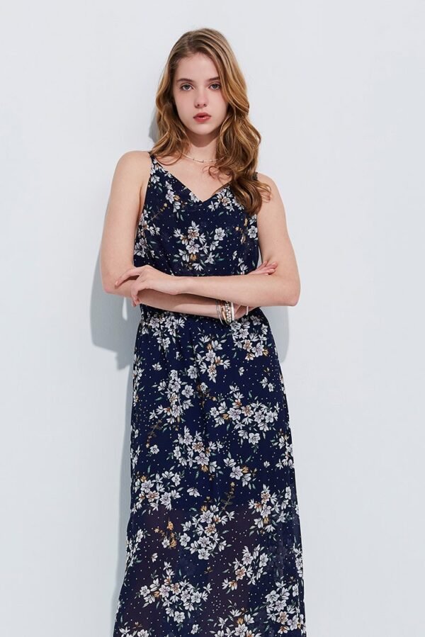 Long dress with waistband back