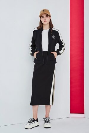 Letter two-tone striped stand collar