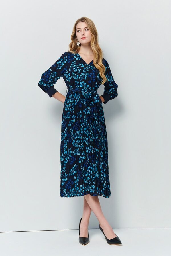 Split sleeve V-neck floral pleats