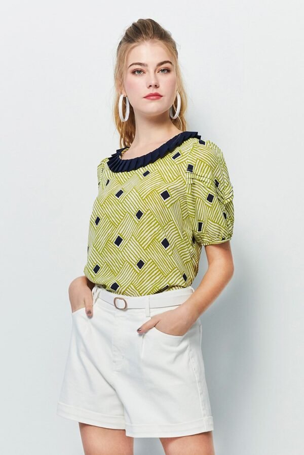 Casual high-waisted stereo belt shorts