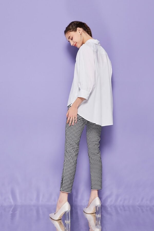 Small plaid slim pants