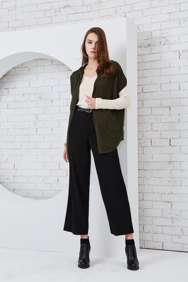 7-13.jpg Short-sleeved knit hooded coat