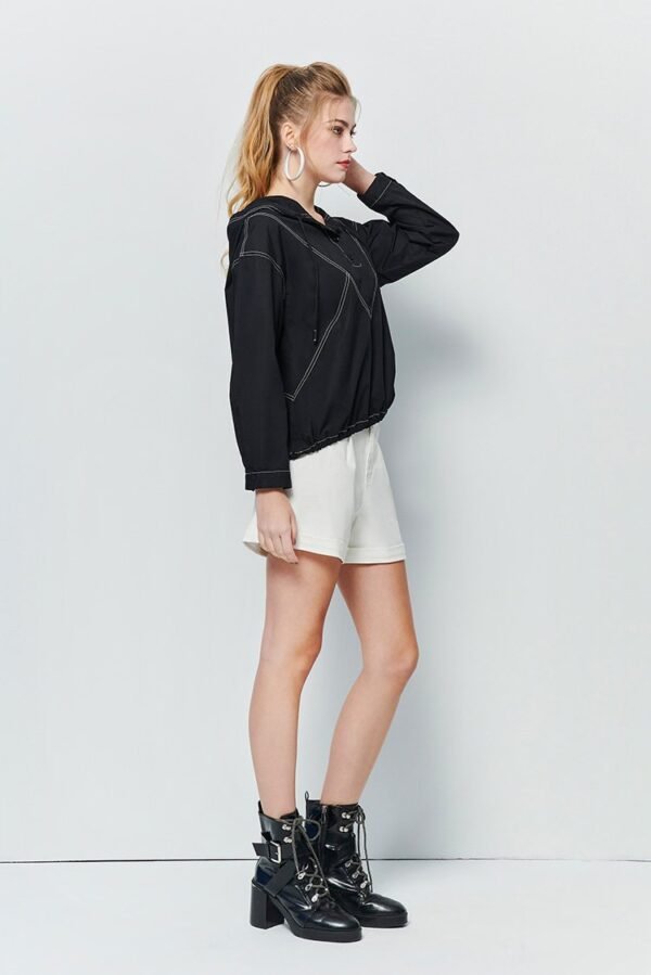 Casual hooded drawstring pocket top